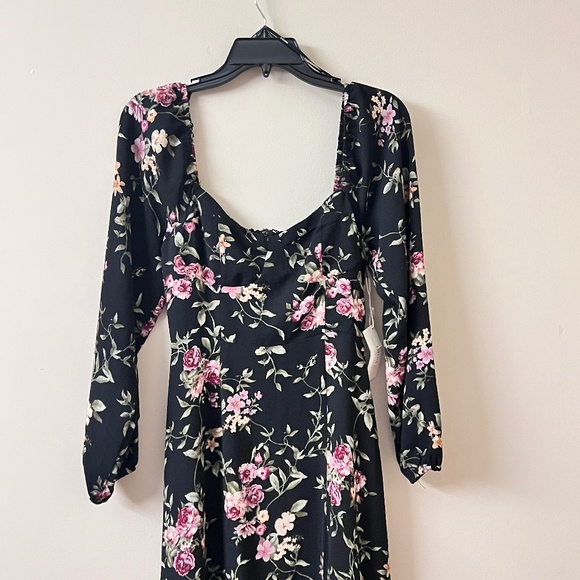 Forever 21 Women's Black Long Sleeves Floral Print A-Line Midi Dress (S/M) - Picture 3 of 4